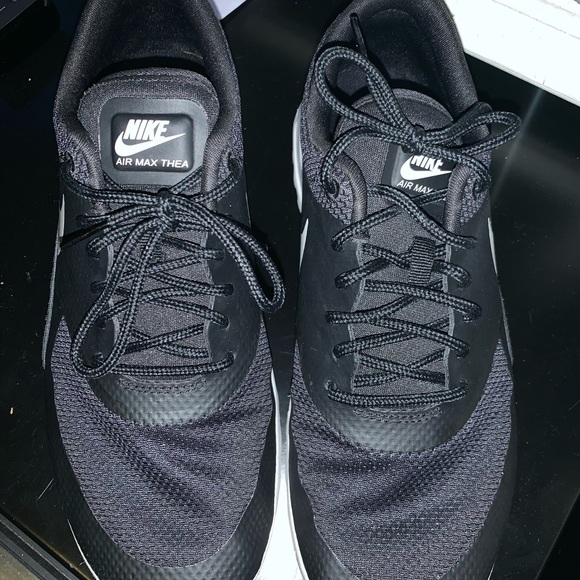 Nike running shoes - Picture 2 of 4